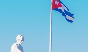 Bandera a media asta