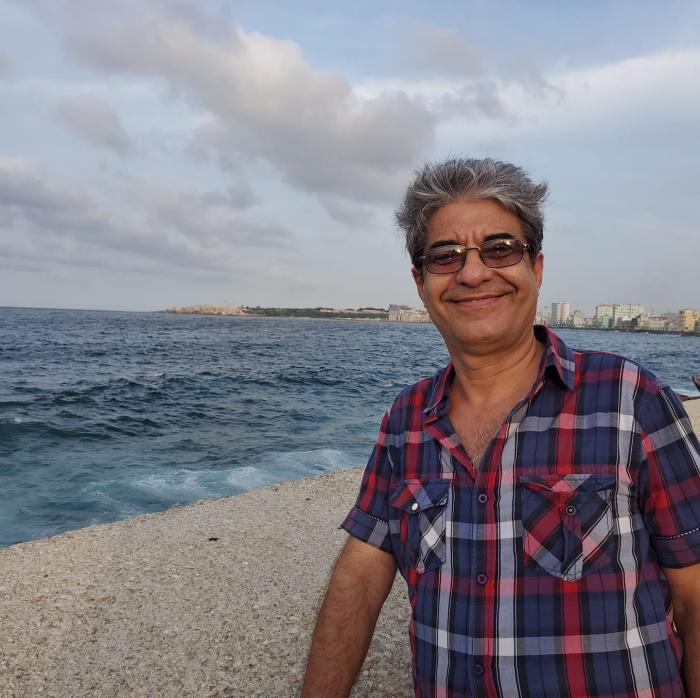 «Trabajo como un endemoniado y corrijo como tres», dice Jorge Ángel.
FOTO TOMADA DE PERFIL DE FACEBOOK DEL AUTOR