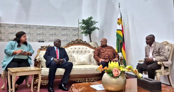 Lazo visita oficial a la República de Zimbabue