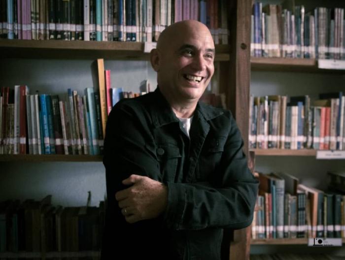 «Matanzas tiene una historia muy particular en la literatura cubana, que constituye una esencia de su identidad, de la cual hay que estar consciente y defenderla», afirma Ulises.