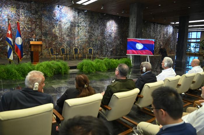 El nacimiento del pprl es el acontecimiento más grande e importante en la historia de Laos. foto: Estudios Revolución