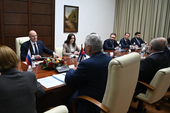El Presidente enfatizó en la relevancia de esta visita para fortalecer vínculos en proyectos dirigidos a enfrentar los desafíos actuales.  foto: Estudios Revolución	