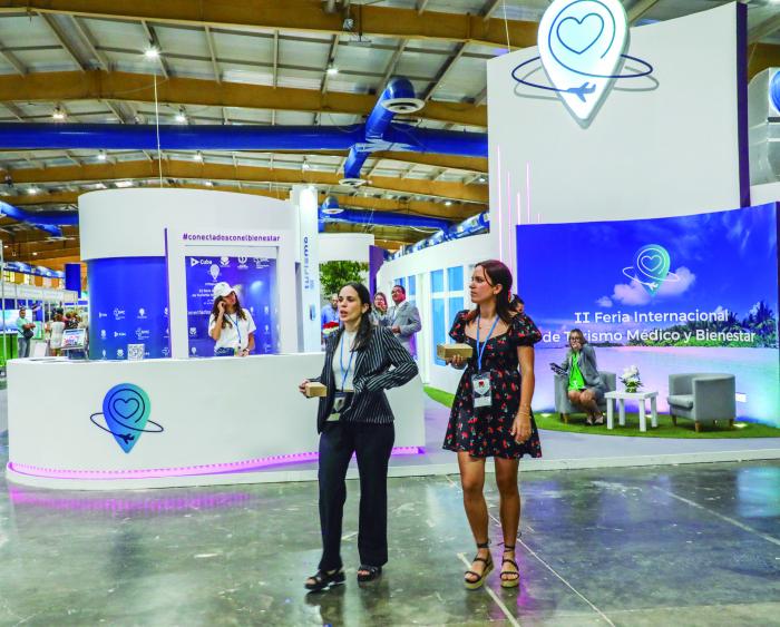 Feria expositiva Cuba Salud 2025 en Pabexpo, inauguración presidida por el Primer Ministro Manuel Marrero Cruz