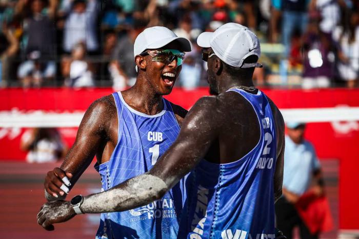 Noslen y Alayo buscarán levantar en Varadero. foto tomada de fivb