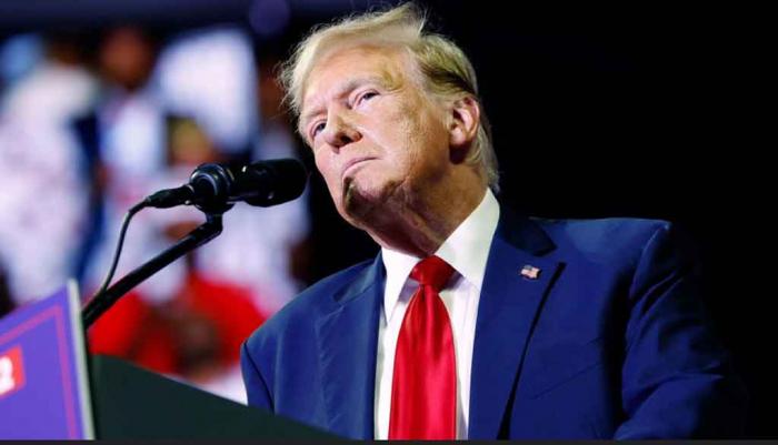 Demócratas coquetean con juicio político a Trump