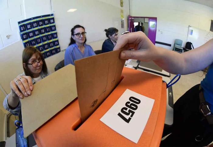 votación en Uruguay