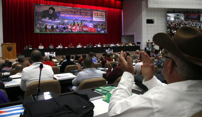 13 Congreso de la ANAP presidido por Roberto Morales Ojeda
