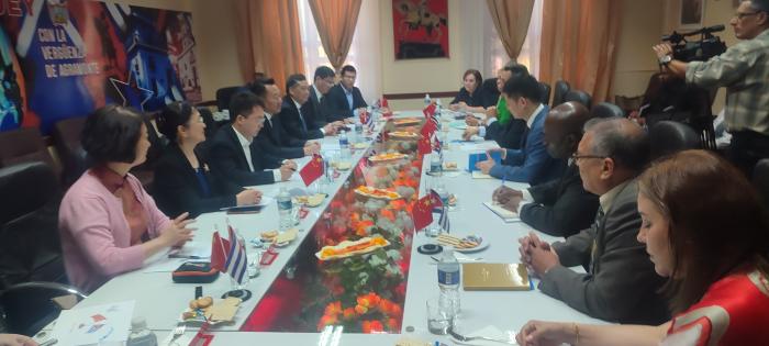  delegación de alto nivel de la provincia china de Anhui 