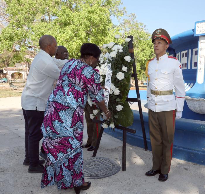 Tributo en Cuba por la independencia de África en el Parque de los Proceres. 