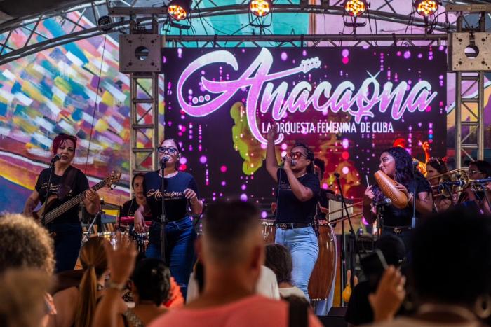 Anacaona, en la presente edición de Cubadisco, promocionando Gracias por la música,
nominado en tres categorías del evento