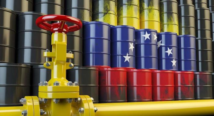 El modelo productivo diversificado que se ha implementado en la patria de Bolívar se encamina hacia la soberanía económica e industrial. ilustración tomada de Telesur
