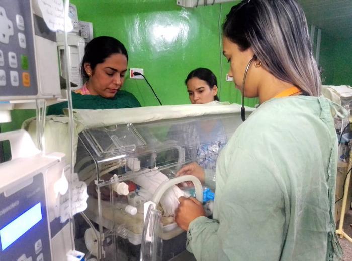En correspondencia con su objeto, el centro prevé realizar próximamente la primera edición de un diplomado nacional acerca de POCUS neonatal.