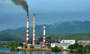 La Central Termoeléctrica Antonio Maceo Grajales (Renté) está situada a 9 kilómetros al suroeste de la ciudad de Santiago de Cuba. 13 de octubre de 2021