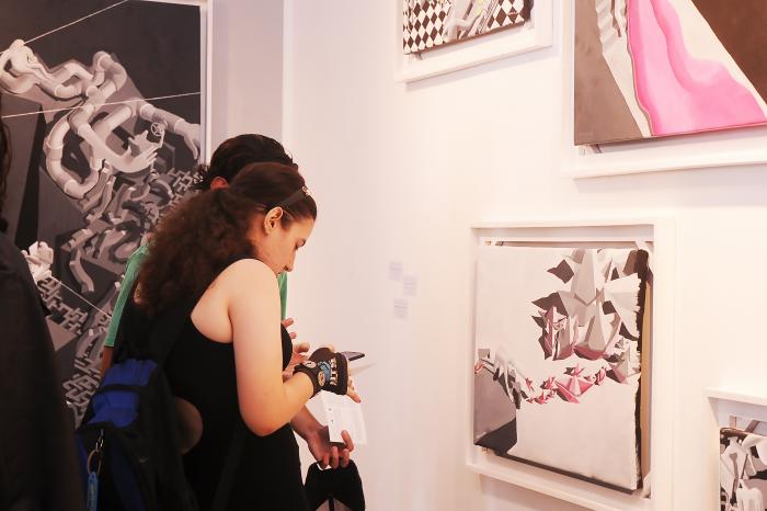 Exposición Ingravidez del Artista de la Plástica y caricaturista Ramiro Sardoya, en la Galería de 23 y 12