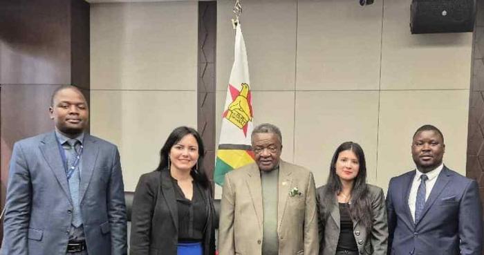 Cuba y Zimbabwe 