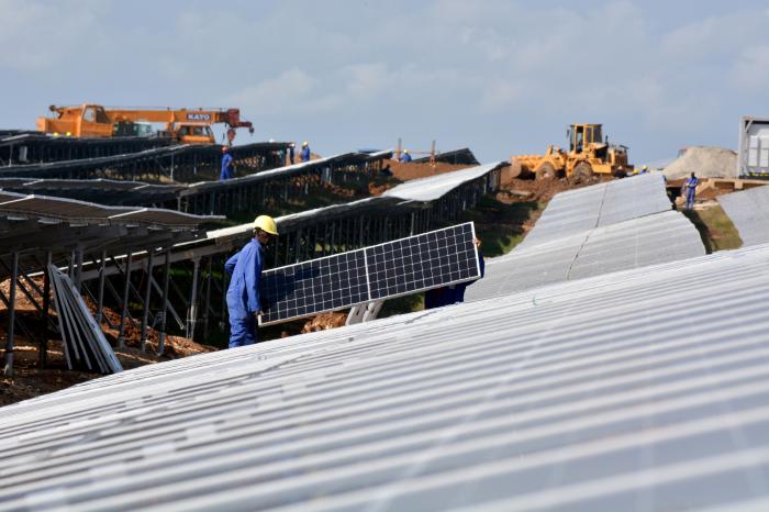 Parque Fotovoltaico instalación y Montaje