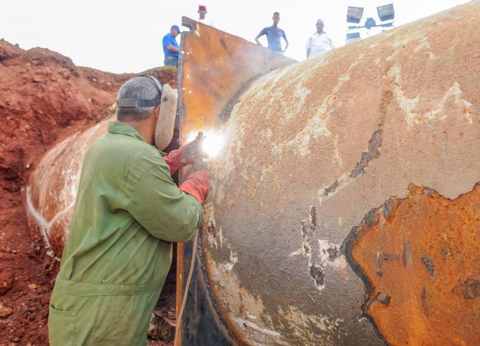 Recorrido por las zonas de la cuenca sur donde ocurriò la afectaciòn de la conductora de agua para la capital.conductora cuenca sur