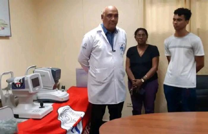 donativo de equipo médico
