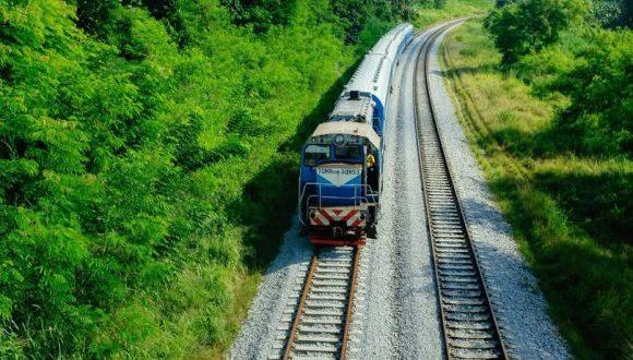  línea del tren en Granma