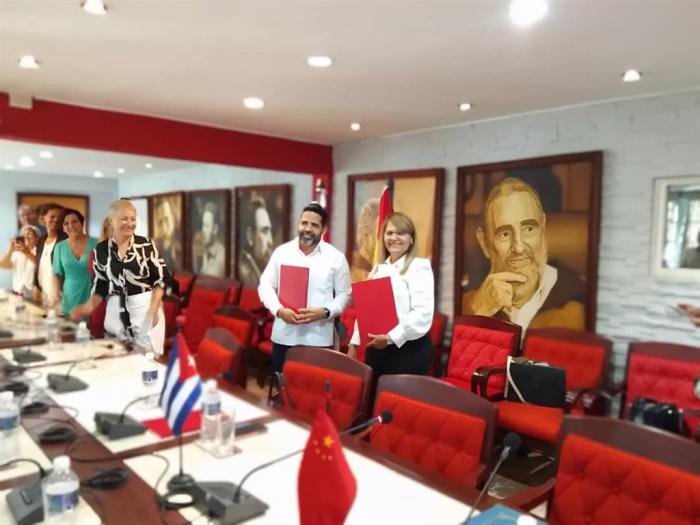 Cuba y China constituyen nueva empresa mixta 