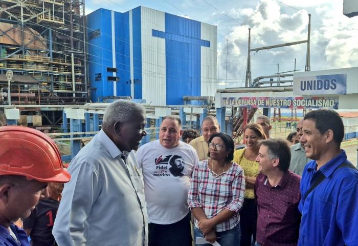 Lazo elogió la capacidad de los matanceros que, como todo el pueblo de Cuba, no están de brazos cruzados ante los obstáculos. FOTO: JOSÉ ALEJANDRO GÓMEZ