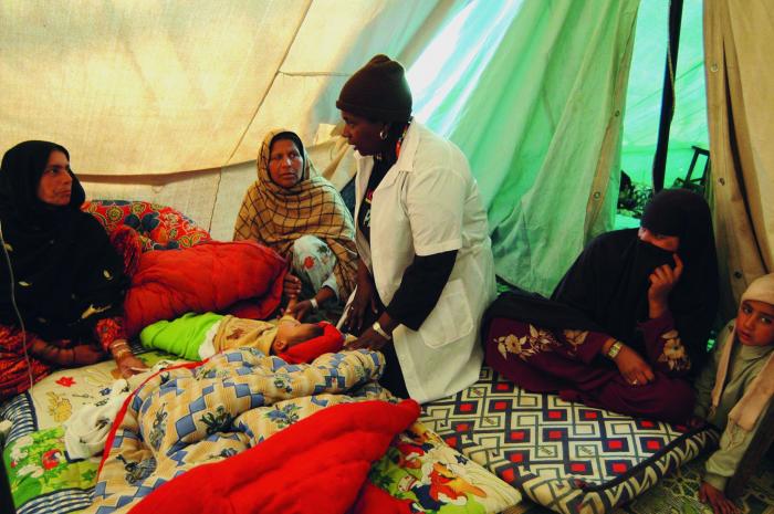 El proyecto de resolución es una respuesta más de la comunidad internacional a las campañas de descrédito contra la labor solidaria de los profesionales cubanos en el mundo. foto: juvenal balán