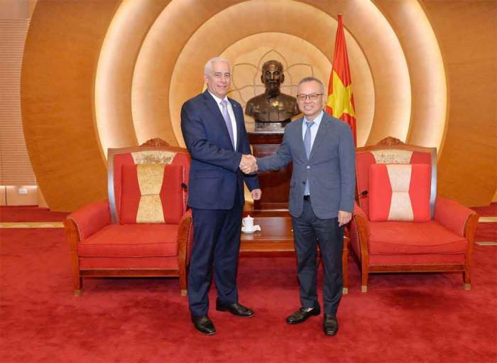 Cuba y Vietnam