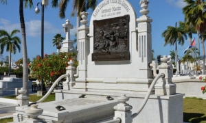 Tumba de Maria Cabrales, viuda del general Antonio Maceo.