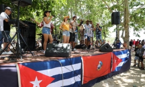 Talentos locales amenizan las jornadas para el disfrute del pueblo. FOTO DEL AUTOR