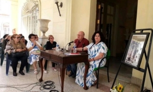 tertulias sobre Dulce María Loynaz