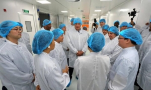 Díaz Canel en Vietnam