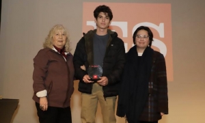 Granma recibe premio en Chile a manos de El Siglo