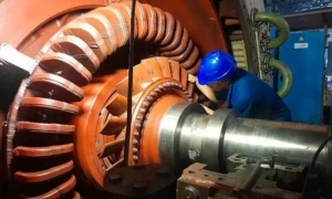 El colectivo repara, reconstruye y moderniza los equipos principales de las centrales eléctricas del país.
FOTO: LUIS A. PORTUONDO