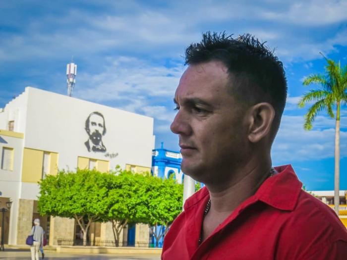«El pueblo es el más sabio», repite como una máxima, y en esa sinergia, encuentra la fuerza para enfrentar desafíos. foto: Yanelkys Llera Céspedes	
