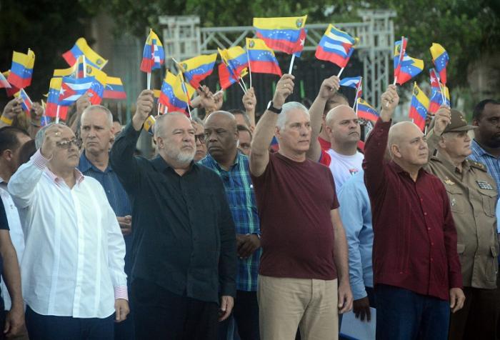 Acto de Solidaridad con la Republica Bolivariana de venezuela,estando presente Miguel Diaz Canel Primer Secretario CCPCC y Presidente de la Republica de Cuba,Manuel Marrero,Roberto Morrales Ojeda.