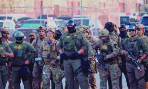 TRUMP AUTORIZA UNOS 300 SOLDADOS DE LA GUARDIA NACIONAL PARA CHICAGO