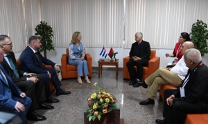 Para la Presidenta del Partido de Belarús, no existen distancias geográficas que impidan las relaciones entre Cuba y su país. FOTO: ESTUDIOS REVOLUCIÓN