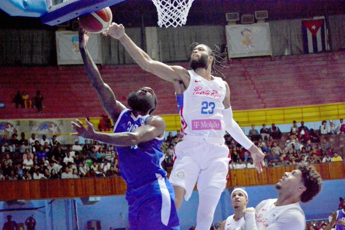 Cuba enfrenta a Argentina hoy a las seis de la tarde en el Coliseo de la Ciudad Deportiva. foto: ricardo lópez hevia