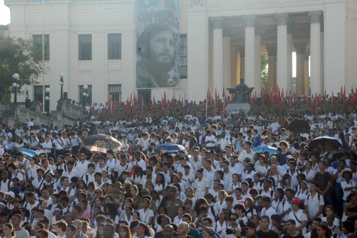 Dignidad y memoria de batas blancas