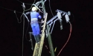 ELÉCTRICOS RECUPERACIÓN HURACÁN MELISSA