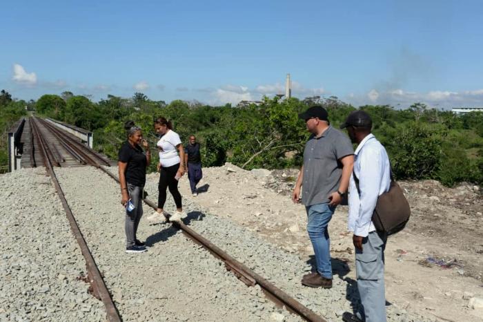  infraestructura ferroviaria en el oriente cubano 