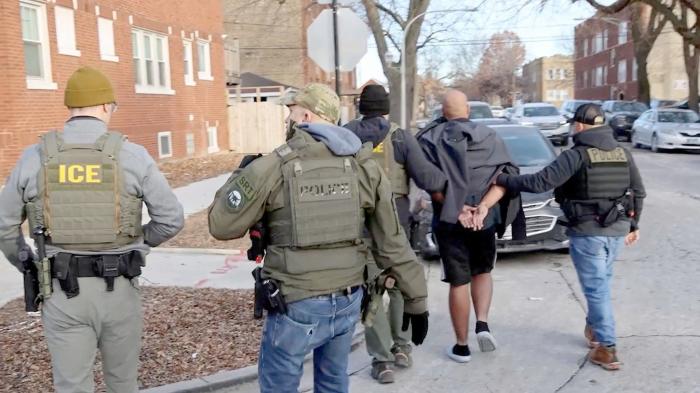 POLÍTICA MIGRATORIA DE EE. UU. AFECTA A CUBANOS EN ESE PAÍS
