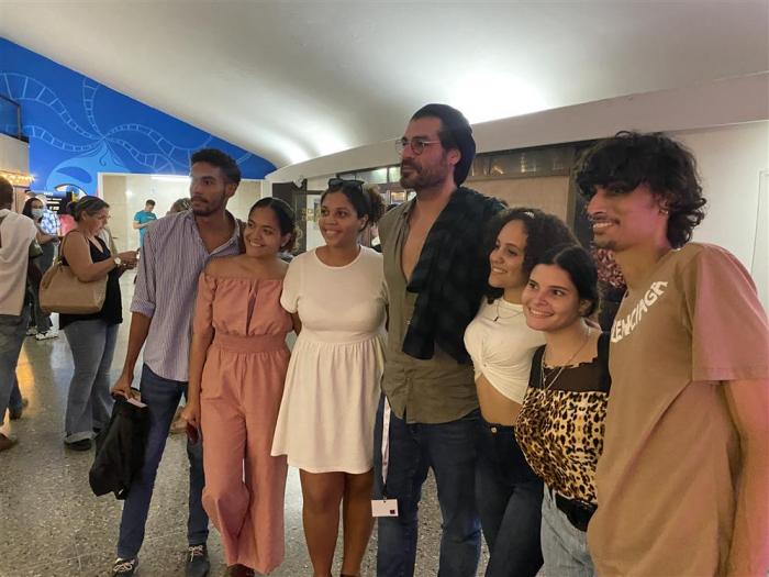 Tiago lacerda en Cuba