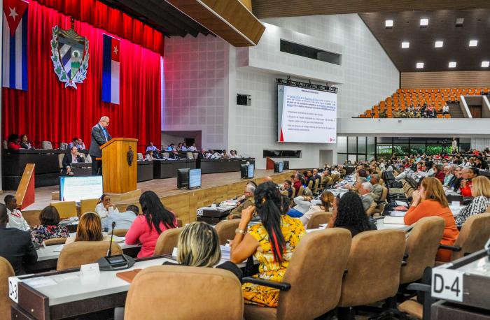 Cuarto Periódo ordinario de sesiones X legislatura ANPP, en el Palacio de Convenciones, debate sobre la Estrategia energética, precidida por el Presidente, Miguel Díaz Canel Bermúdez,