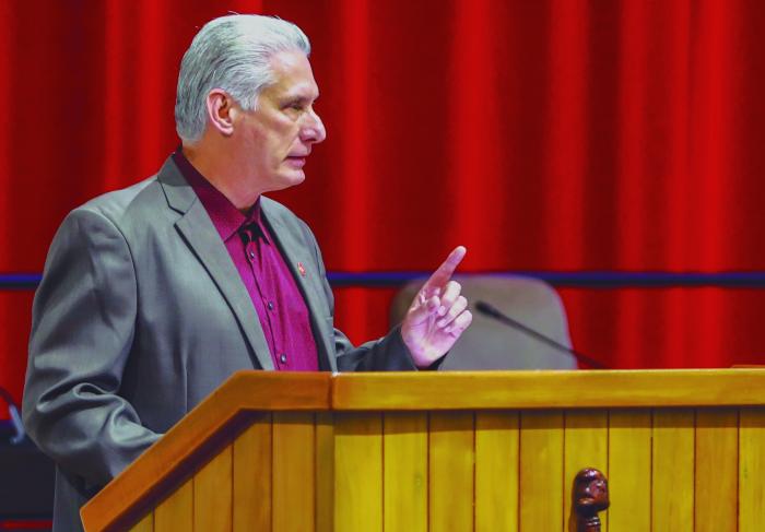 Solo una auténtica Asamblea del pueblo está en condiciones de enfrentar, con sentido de urgencia, serenidad, realismo y compromiso, los colosales desafíos que enfrenta la nación. Foto: Abel Padrón Padilla Solo una auténtica Asamblea del pueblo está en condiciones de enfrentar, con sentido de urgencia, serenidad, realismo y compromiso, los colosales desafíos que enfrenta la nación. Foto: Abel Padrón Padilla