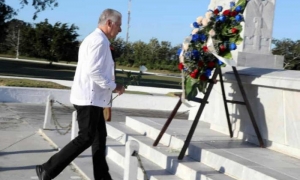 en Acto Político y ceremonia militar 