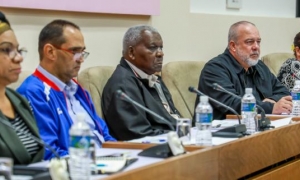 El Primer Ministro, Manuel Marrero Cruz, preside  reunión de chequeo, con autoridades de La Habana