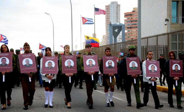 Marcha Combatiente Honor y Gloria en homenaje a Hèroes Caìdos en Venezuela