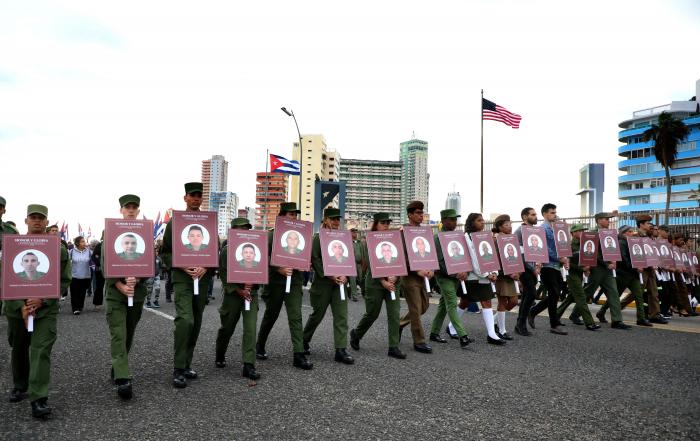 Marcha Combatiente Honor y Gloria en homenaje a Hèroes Caìdos en Venezuela