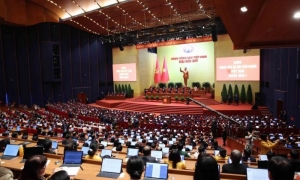 Firme en la construcción socialista, un Vietnam más próspero y unido